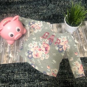 Gap sweater for little girl. Size 12-18 months
